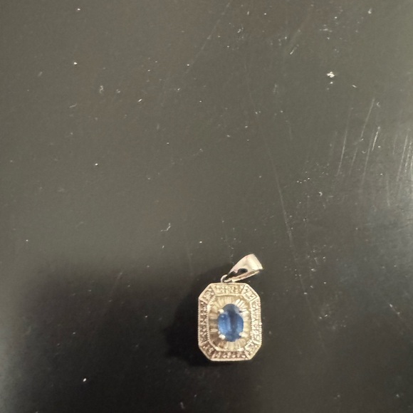 Tanzanite and diamond pendant - Picture 2 of 2